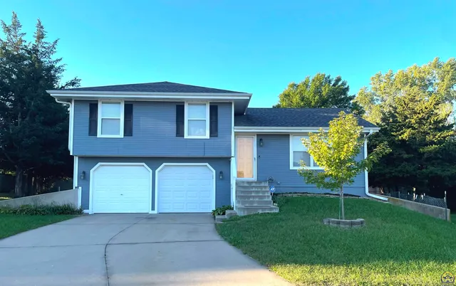 $242,000 | 7319 Southwest 25th Court, Topeka, KS 66614