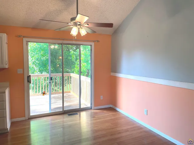 $242,000 | 7319 Southwest 25th Court, Topeka, KS 66614