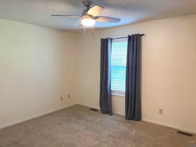 $242,000 | 7319 Southwest 25th Court, Topeka, KS 66614