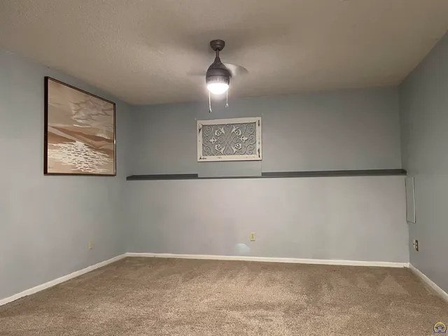 $242,000 | 7319 Southwest 25th Court, Topeka, KS 66614