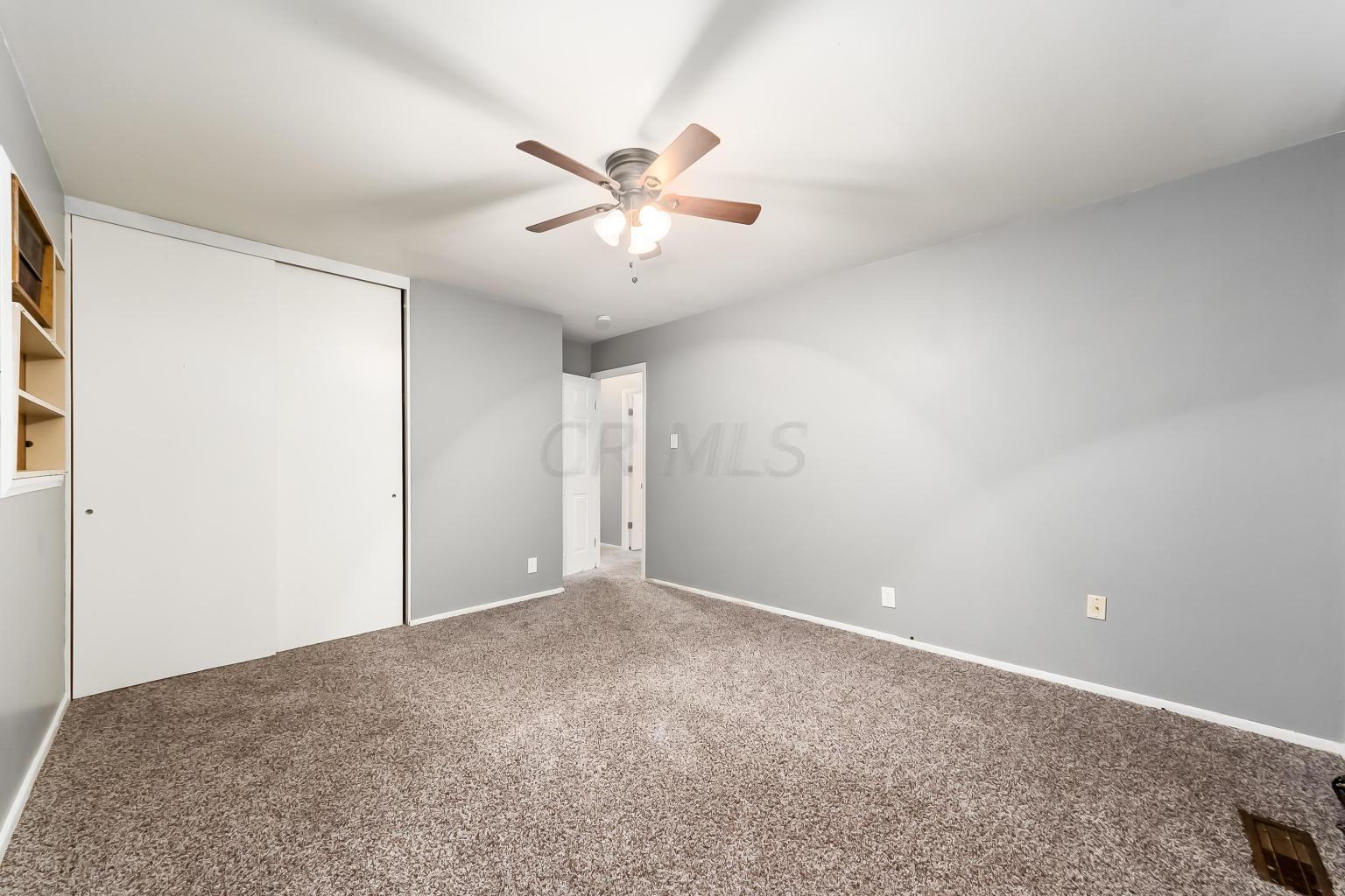 816 Sunview Road Reynoldsburg, OH 43068 - Photo 17 of 29