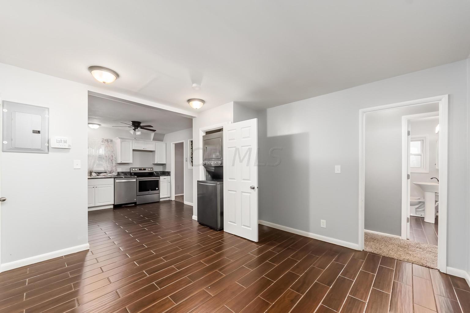 816 Sunview Road Reynoldsburg, OH 43068 - Photo 6 of 29