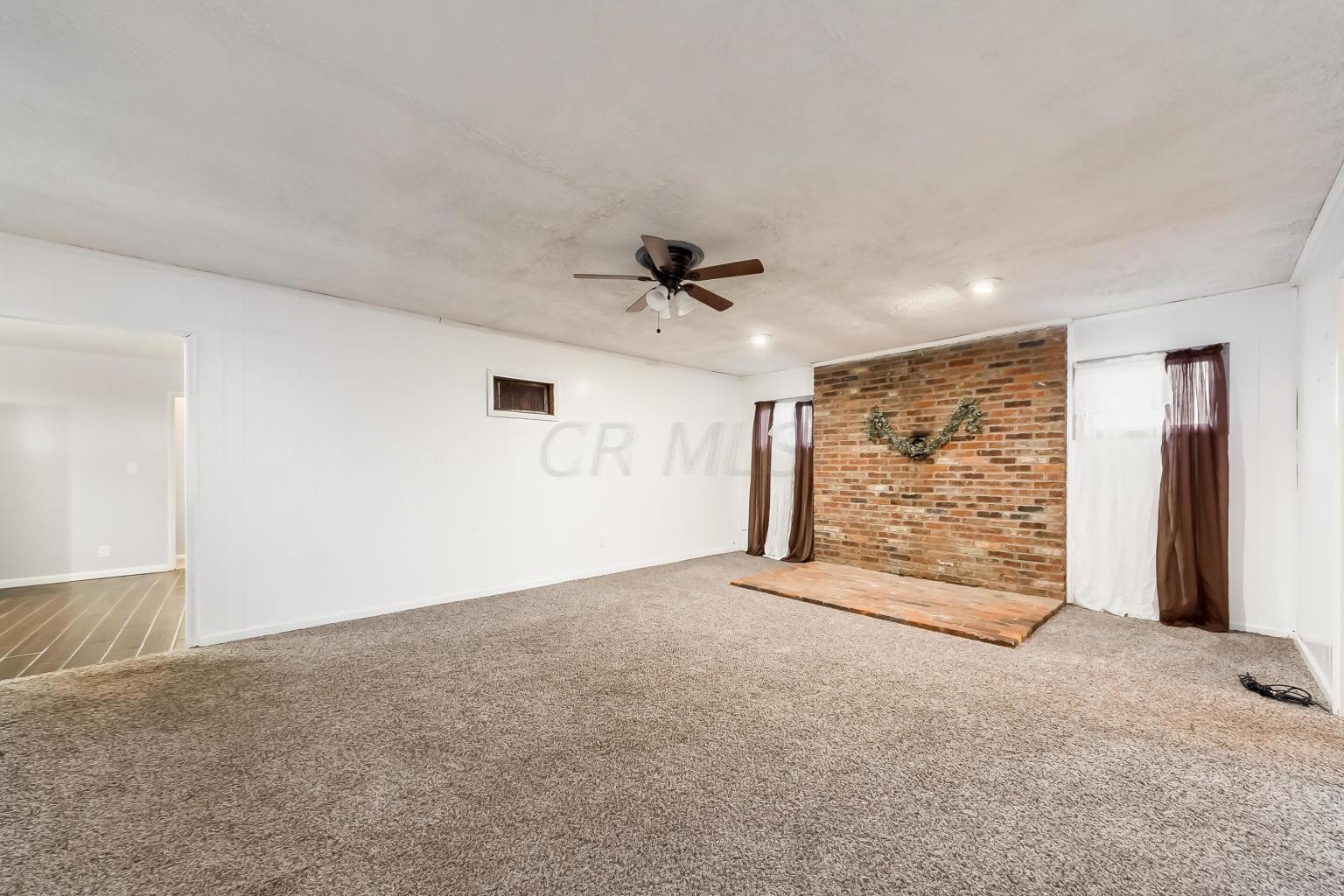 816 Sunview Road Reynoldsburg, OH 43068 - Photo 10 of 29
