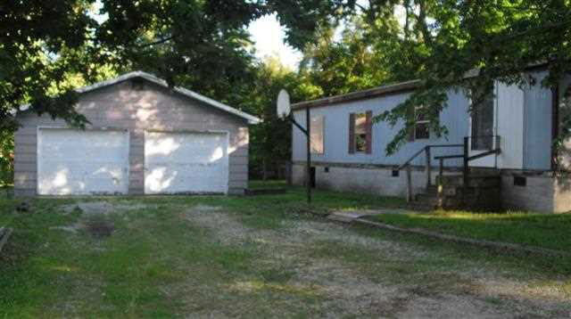 8933 East Yoland Road Syracuse, IN 46567 - Photo 1 of 6 Gallery Image 1