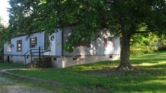 8933 East Yoland Road Syracuse, IN 46567 - Photo 6 of 6 Gallery Image 6