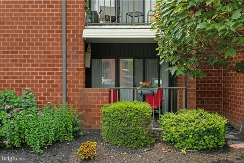 $284,900 | 2015 Welsh Road, Unit D57, Philadelphia, PA 19115