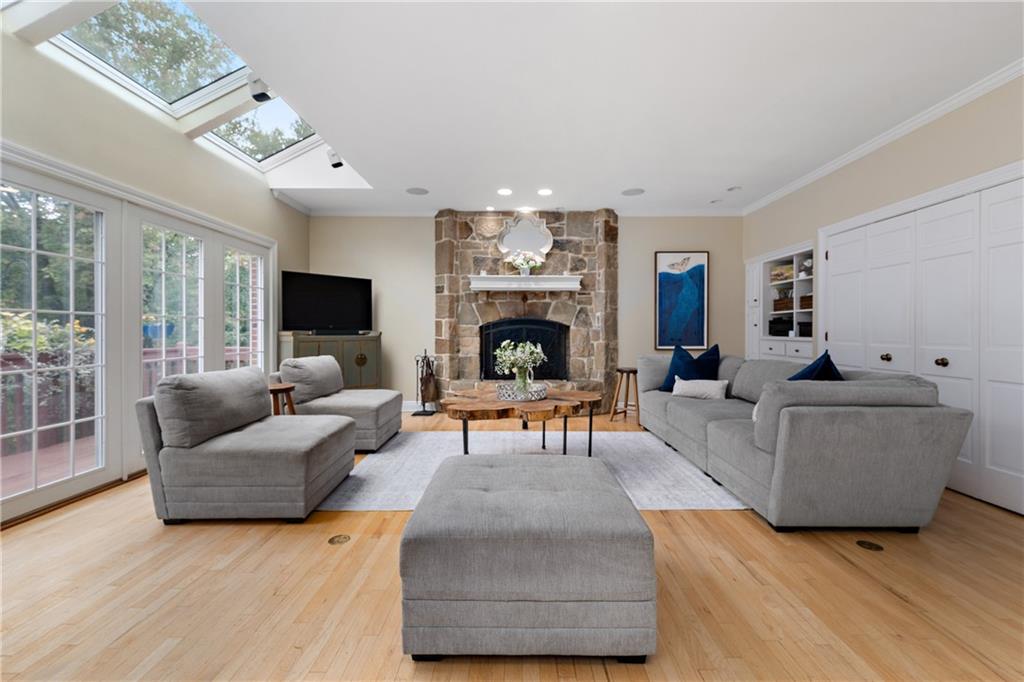 2055 Henry Road Sewickley, PA 15143 - Photo 19 of 50 Gallery Image 19