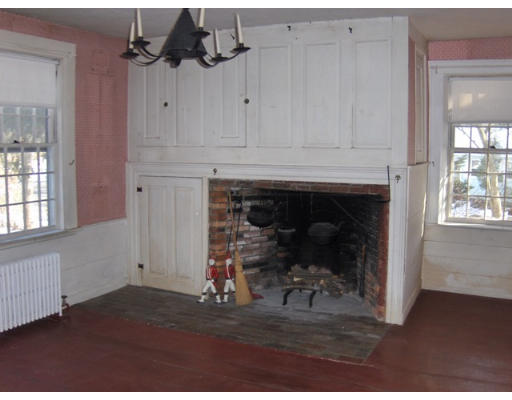 118 Wilson Road Bedford, MA 01730 - Photo 8 of 17 Gallery Image 8