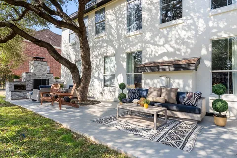 $1,189,000 | 144 Sebastians Run, Austin, TX 78738