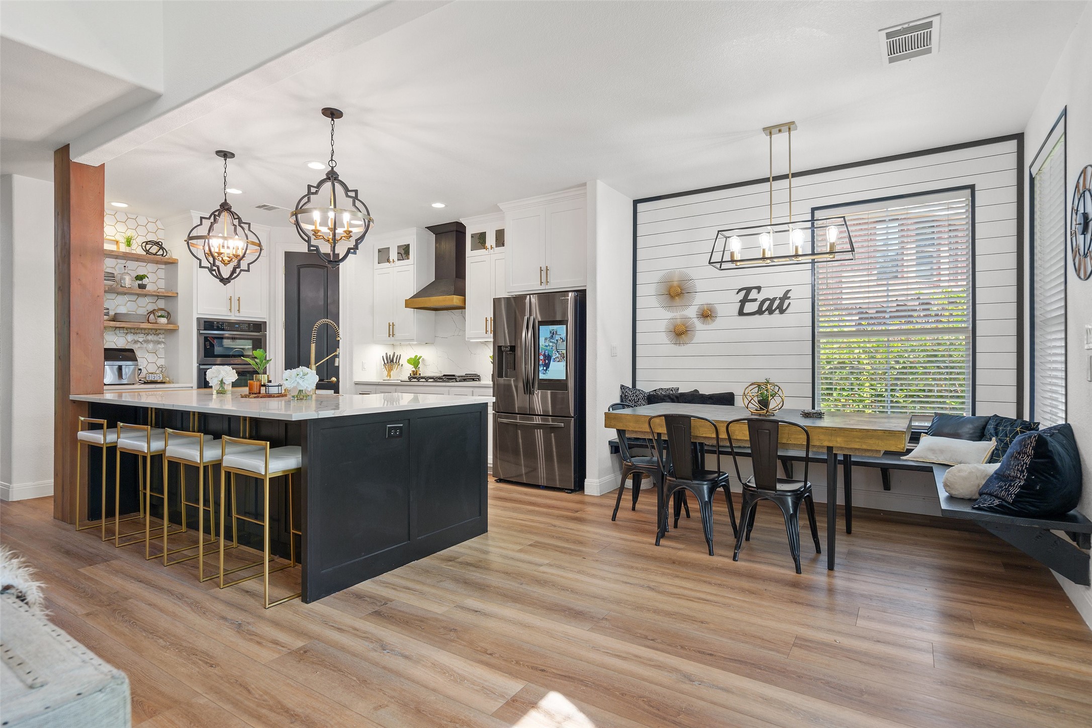 144 Sebastians Run Austin, TX 78738 - Photo 5 of 40