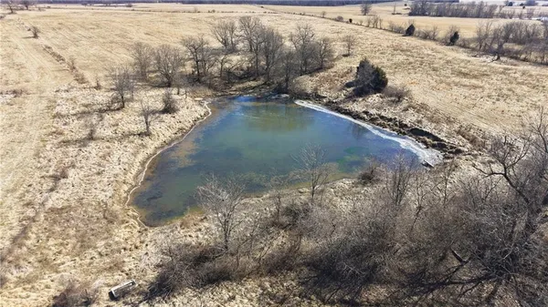 $470,000 | 32910 Gregg Road, Creighton, MO 64739