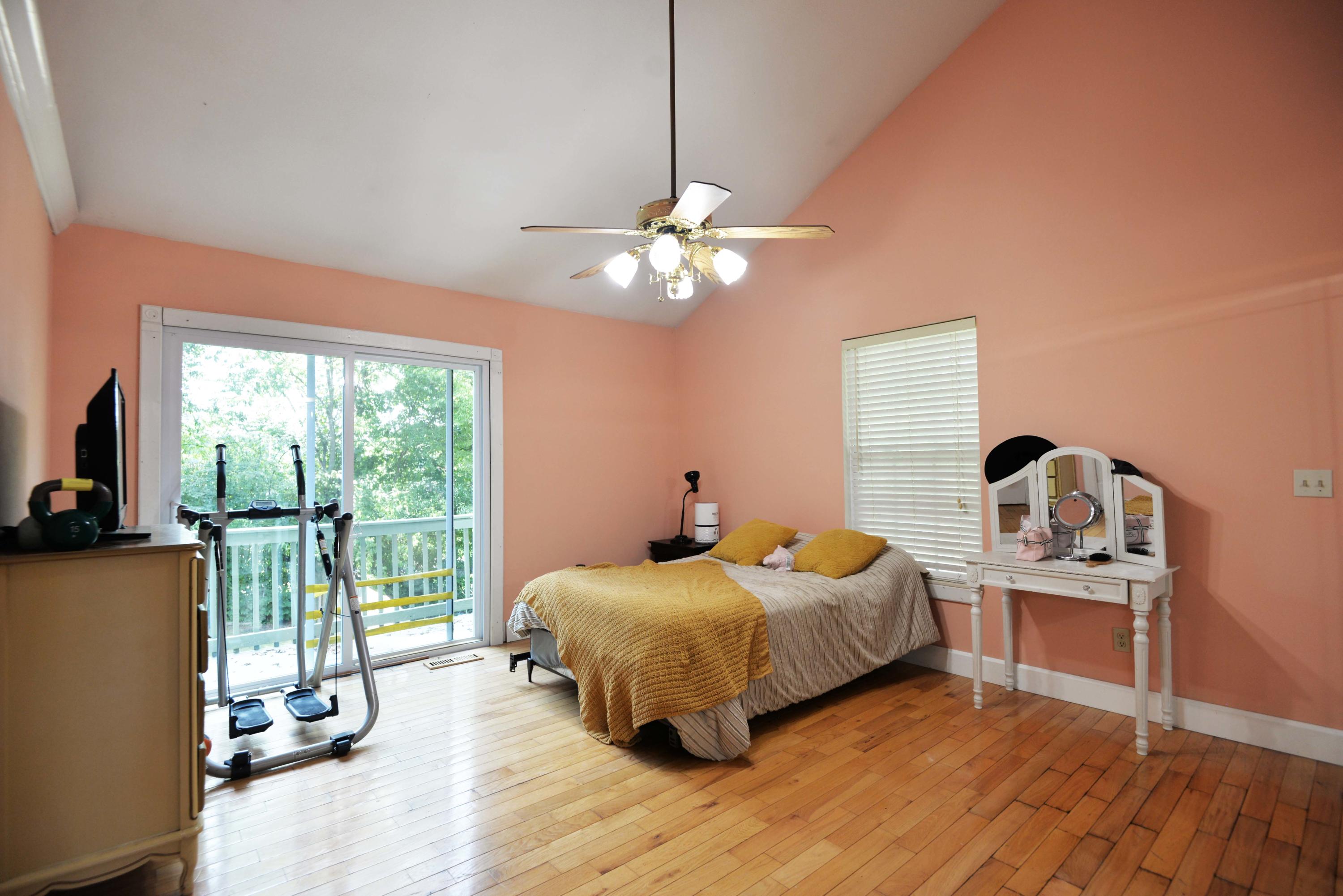 111 South Moore Road Chattanooga, TN 37411 - Photo 38 of 47 Apt bed #2