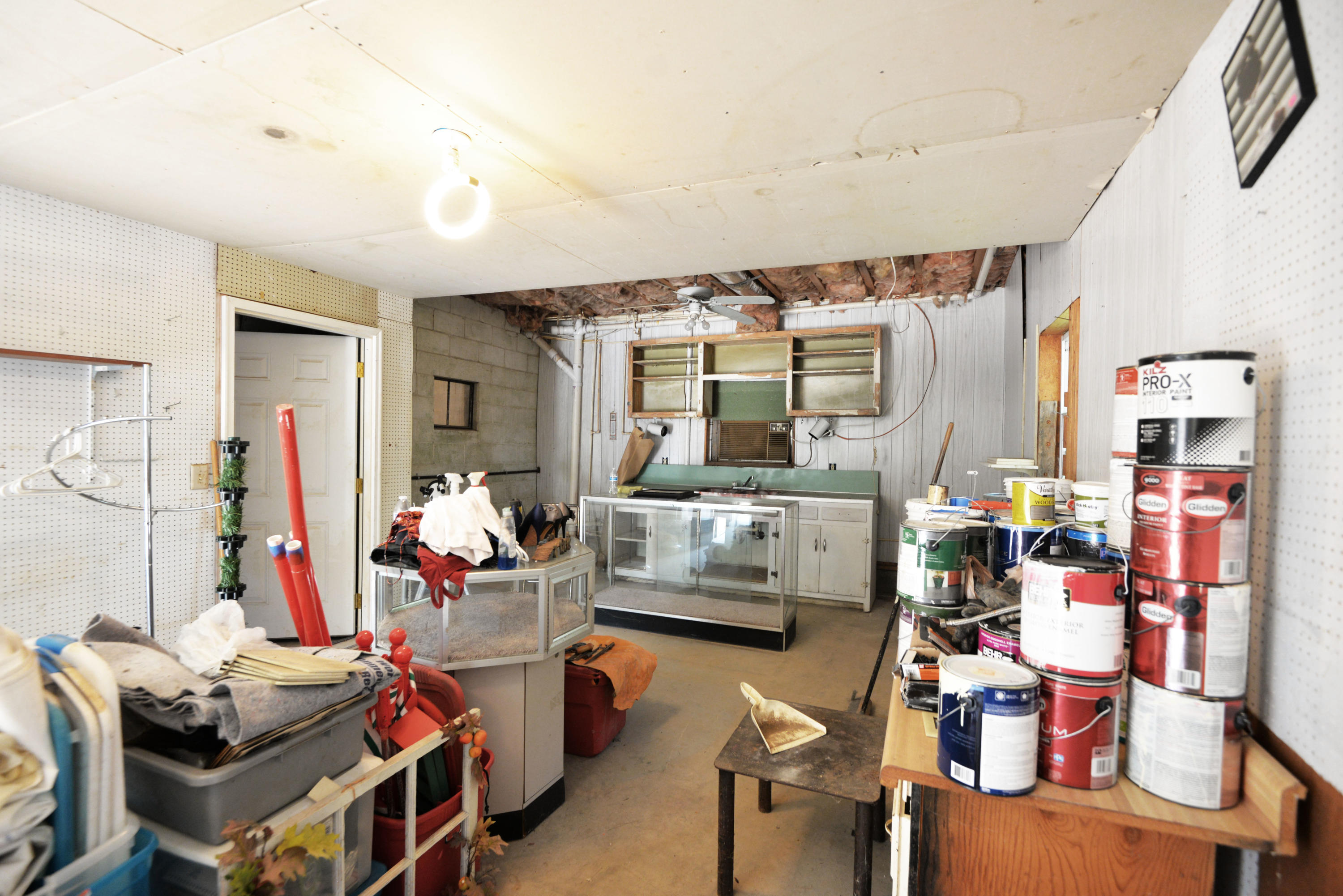 111 South Moore Road Chattanooga, TN 37411 - Photo 43 of 47 Garage workshop & storage
