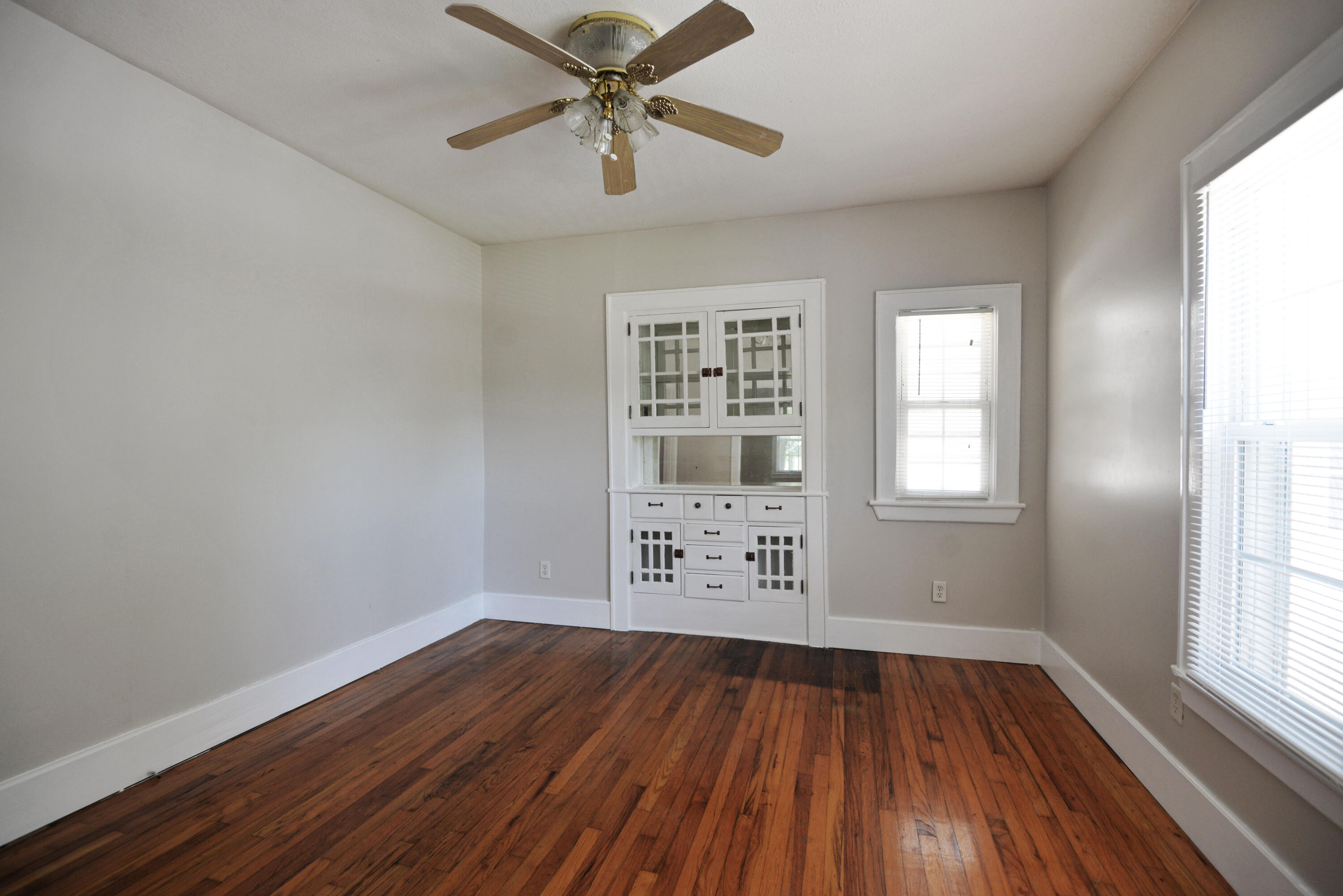 111 South Moore Road Chattanooga, TN 37411 - Photo 10 of 47 Dining room view 1