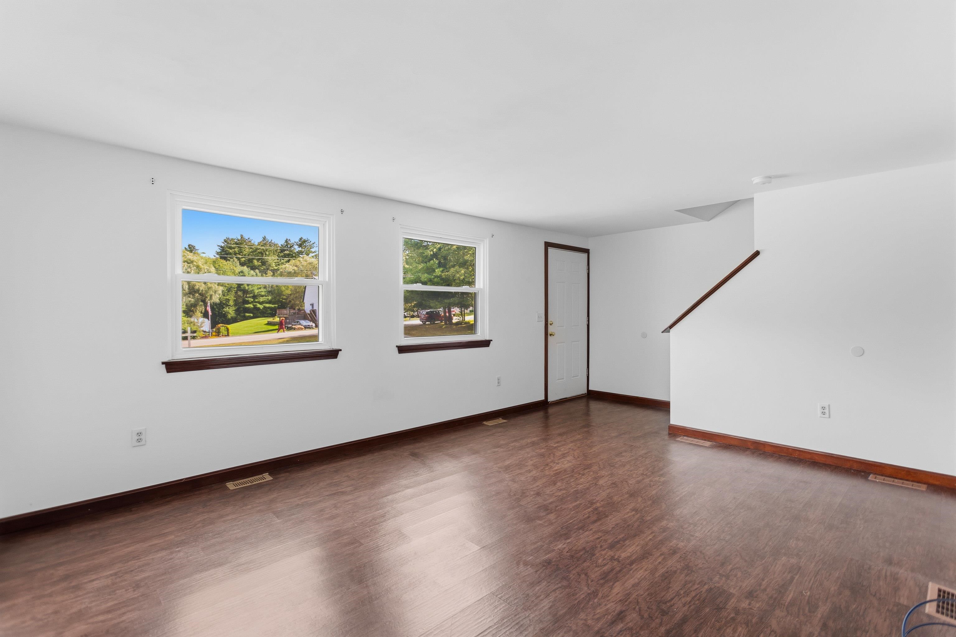 31 Juniper Road, Unit L & R Derry, NH 03038 - Photo 18 of 60 Gallery Image 18