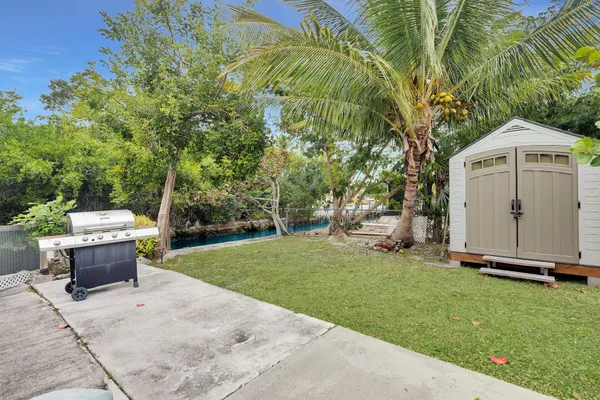 $1,099,000 | 3836-3848 No Name Road, Big Pine Key, FL 33043