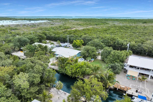 $1,099,000 | 3836-3848 No Name Road, Big Pine Key, FL 33043
