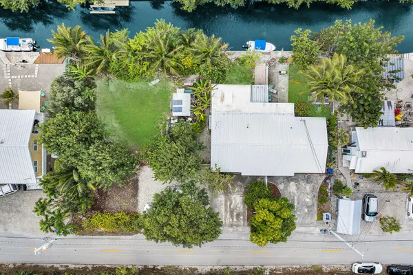 $1,099,000 | 3836-3848 No Name Road, Big Pine Key, FL 33043