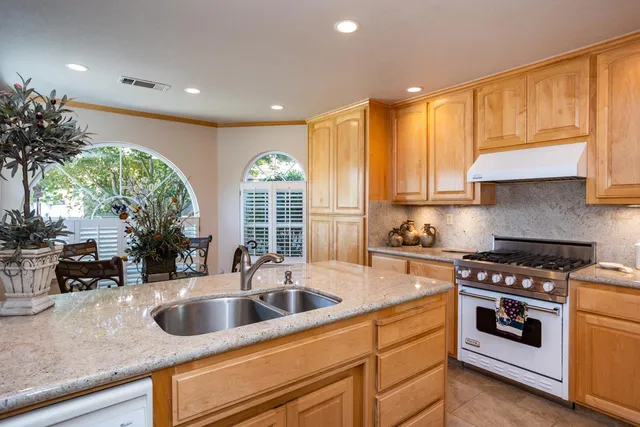 $699,950 | 4332 Copper Cliff Lane, Modesto, CA 95355