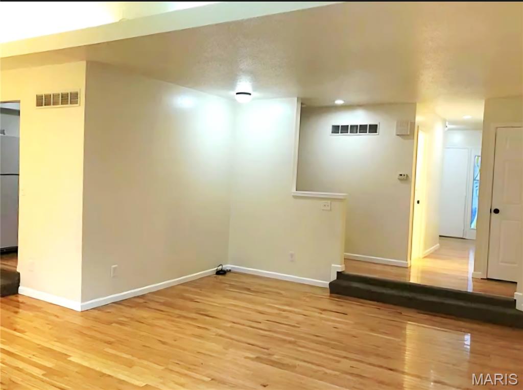 2049 Kentmore Lane Chesterfield, MO 63017 - Photo 9 of 14