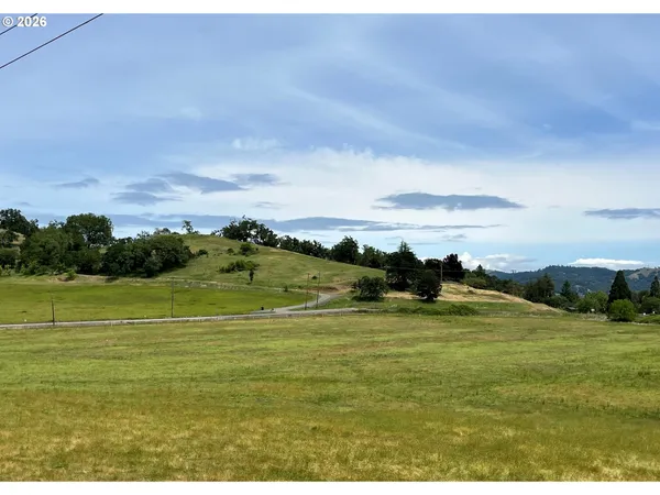 $2,995,000 | 0 Northwest Troost Street, Roseburg, OR 97471