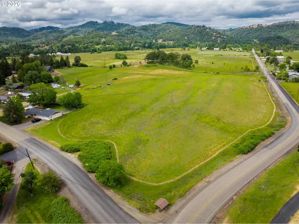 $2,995,000 | 0 Northwest Troost Street, Roseburg, OR 97471
