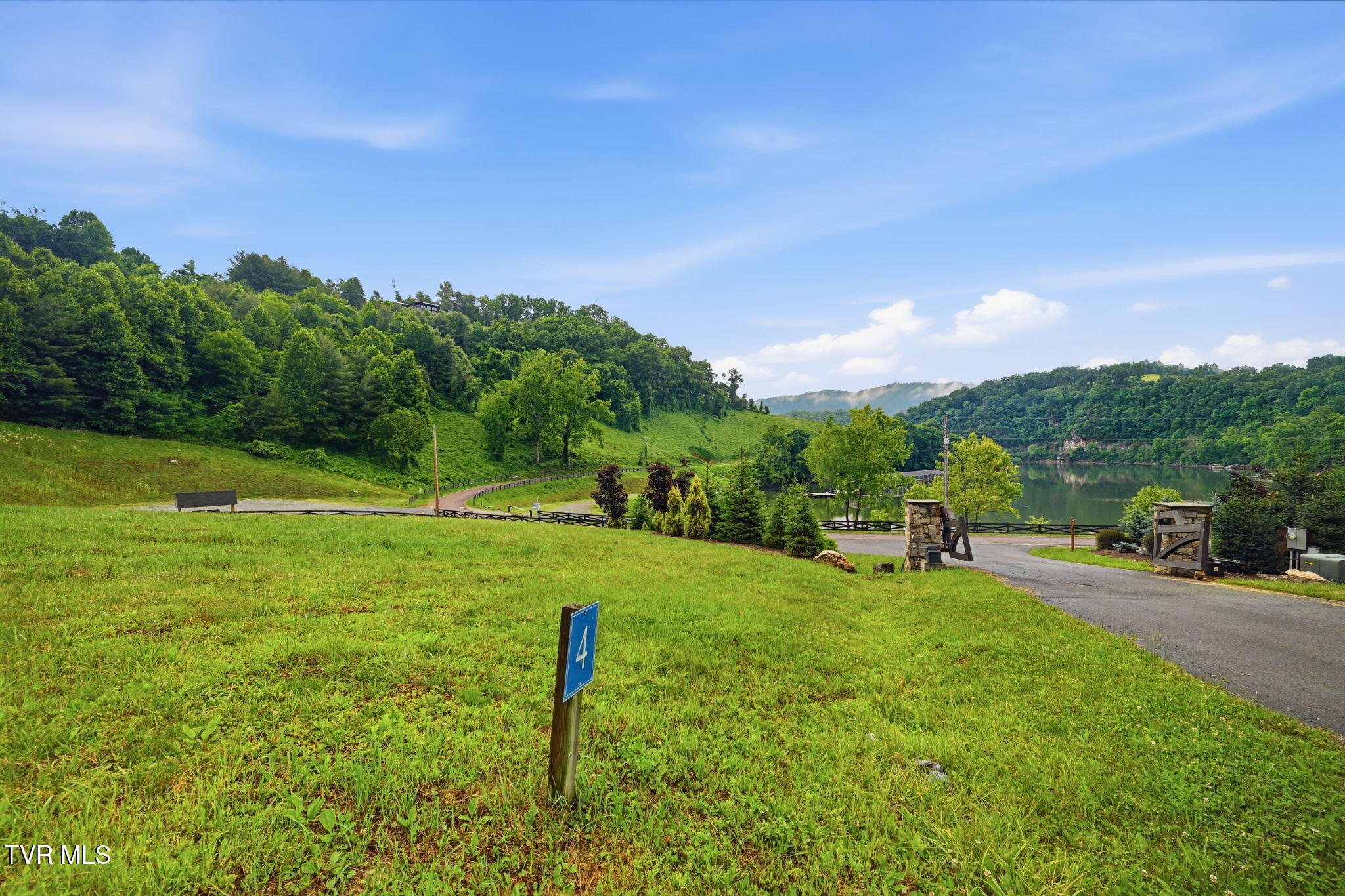 Lot 4 Eagle Rdg Parkway, Unit 4 Butler, TN 37640 - Photo 3 of 16 14-web-or-mls-EXT_9134 (1)
