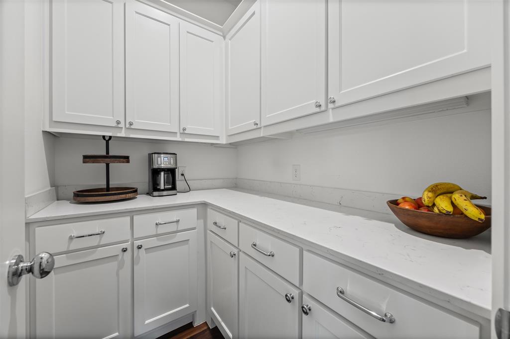 4421 Azalea Way Midlothian, TX 76065 - Photo 12 of 38