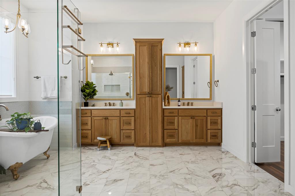 4421 Azalea Way Midlothian, TX 76065 - Photo 14 of 38