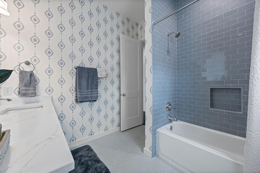 4421 Azalea Way Midlothian, TX 76065 - Photo 23 of 38