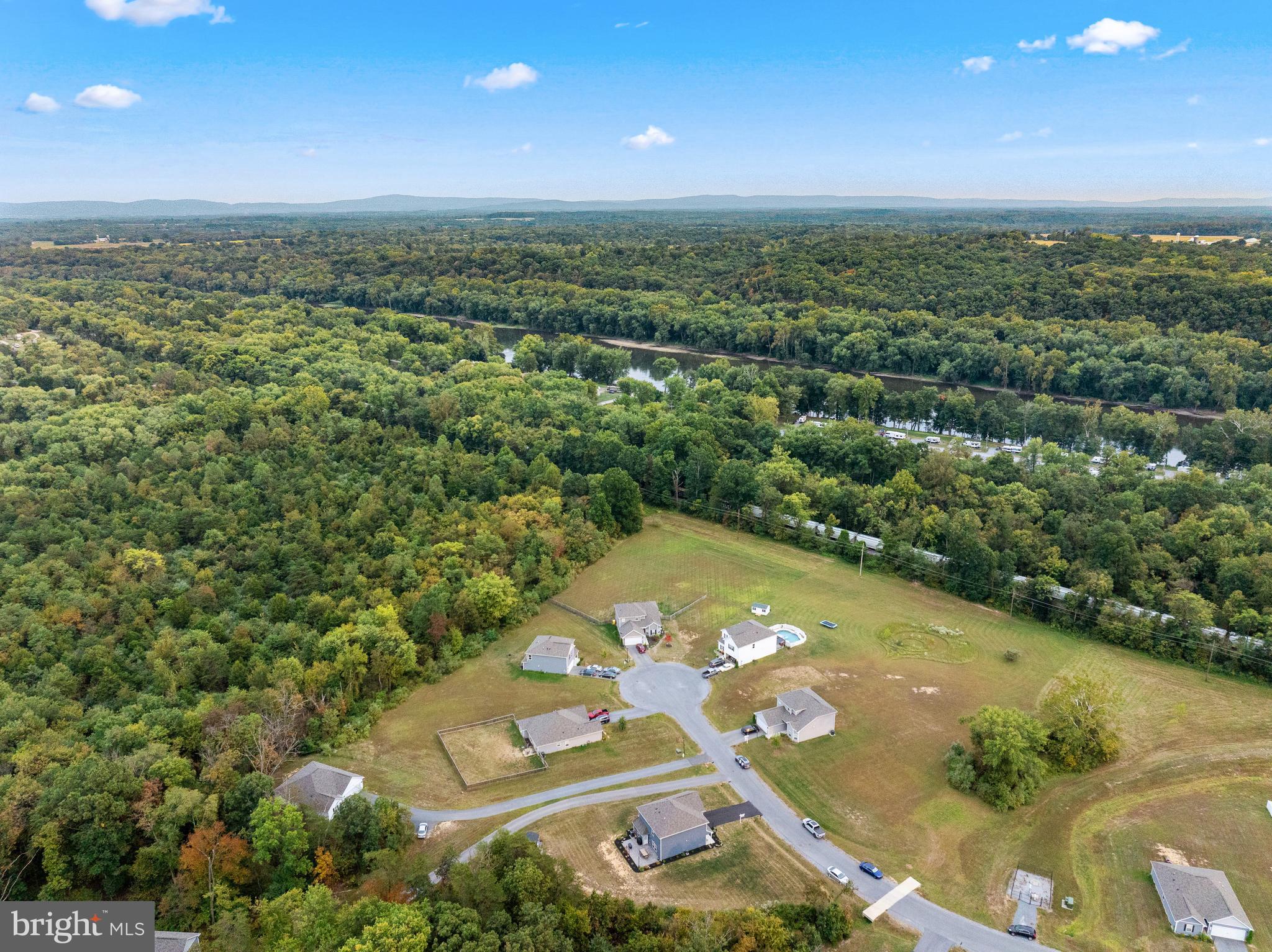 195 Rappahannock Run Falling Waters, WV 25419 - Photo 34 of 40