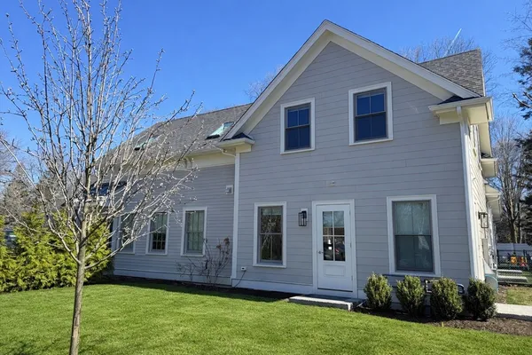 $825,000 | 202 Washington Street, Unit A, Wellesley, MA 02481