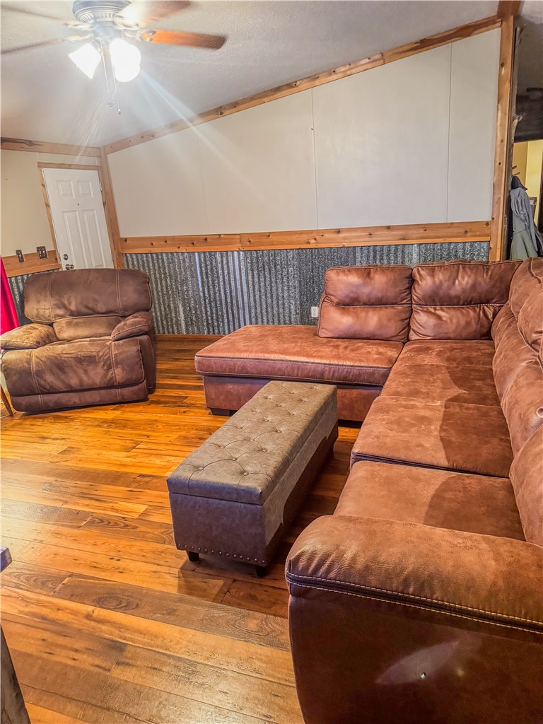 9046 Old Macey Road Hearne, TX 77859 - Photo 7 of 34