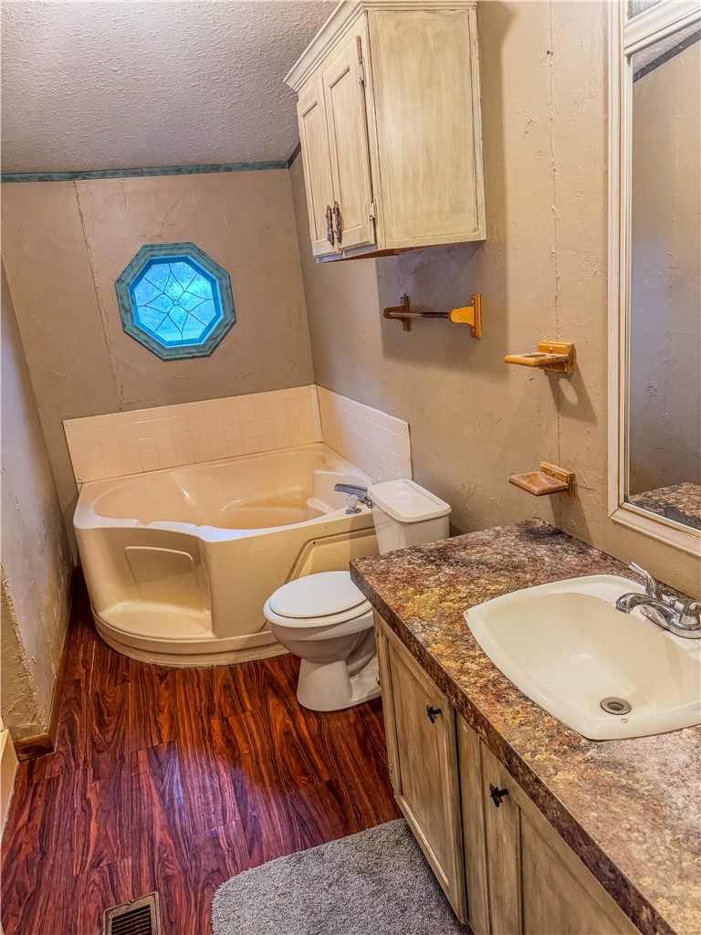 9046 Old Macey Road Hearne, TX 77859 - Photo 10 of 34