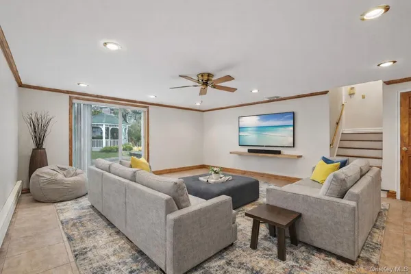 $1,675,000 | 808 Wolfs Lane, Pelham, NY 10803