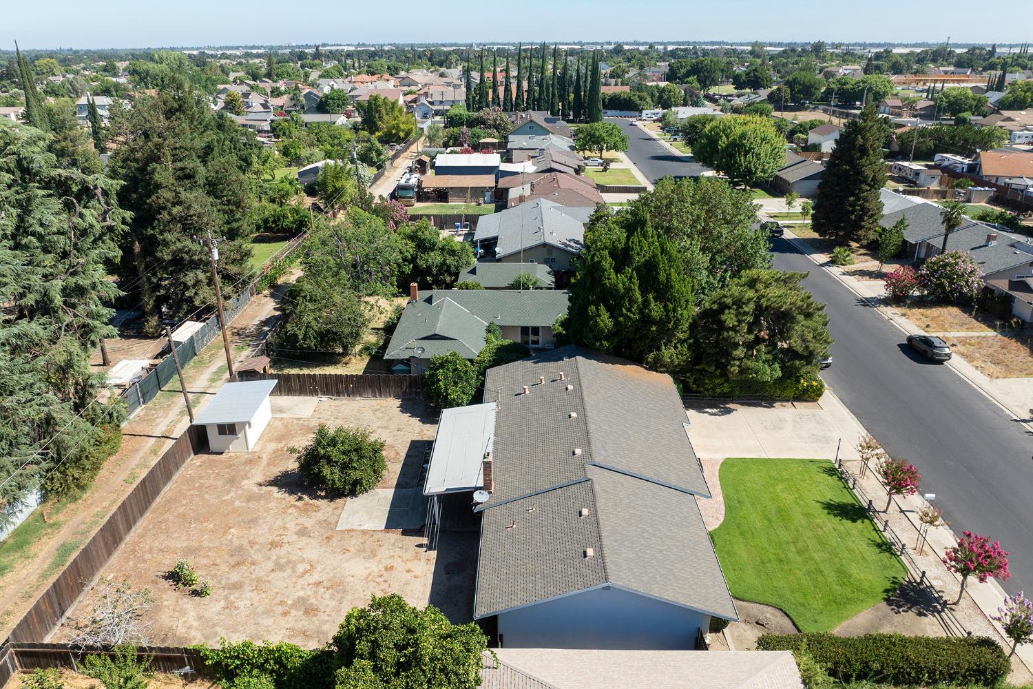 1317 Wallin Way Modesto, CA 95351 - Photo 4 of 76
