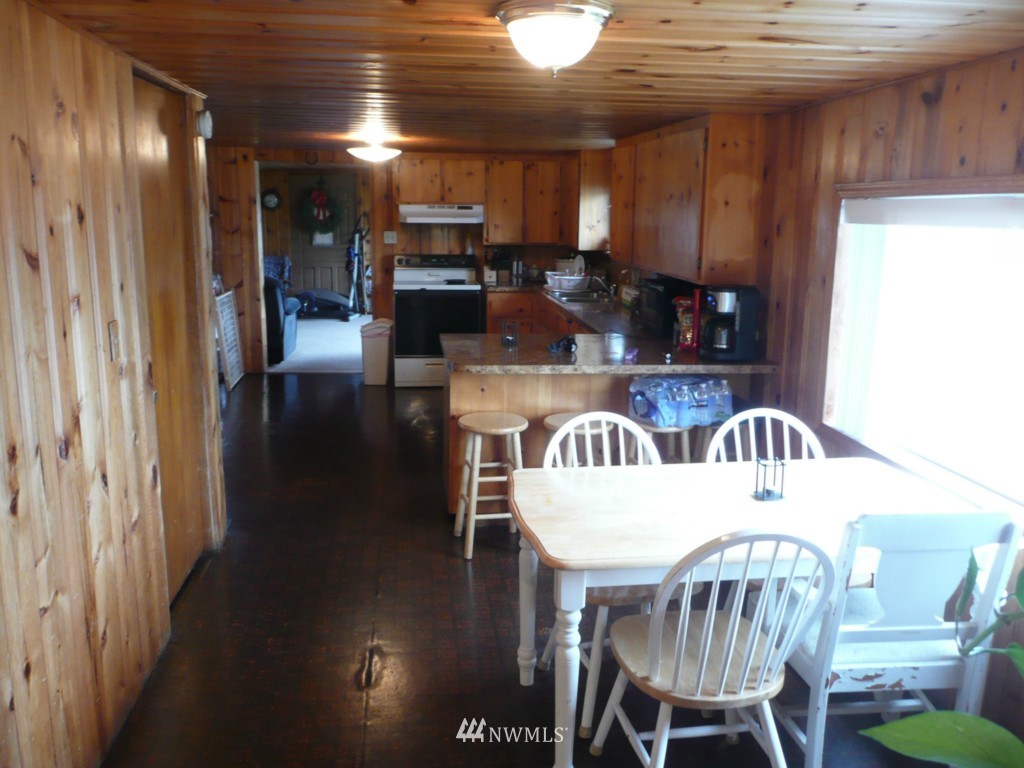 3348 Swan Road Mount Vernon, WA 98273 - Photo 5 of 13 Gallery Image 5