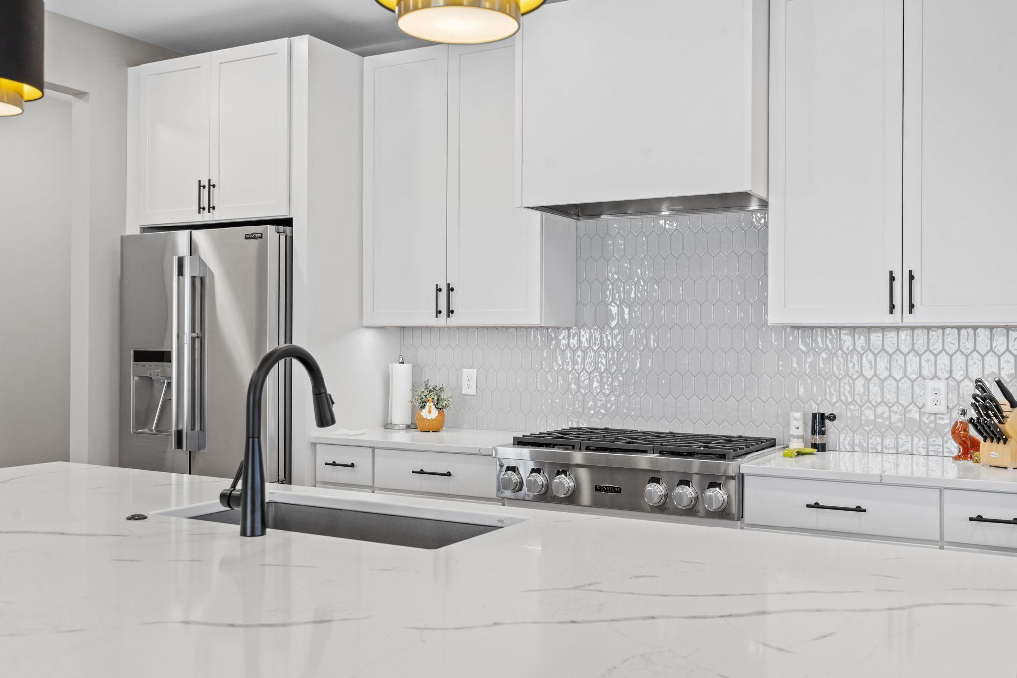 25460 Park Lane Excelsior, MN 55331 - Photo 10 of 56