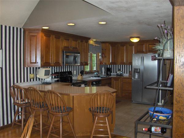 36 Merrill Road Sutton, MA 01590 - Photo 3 of 23