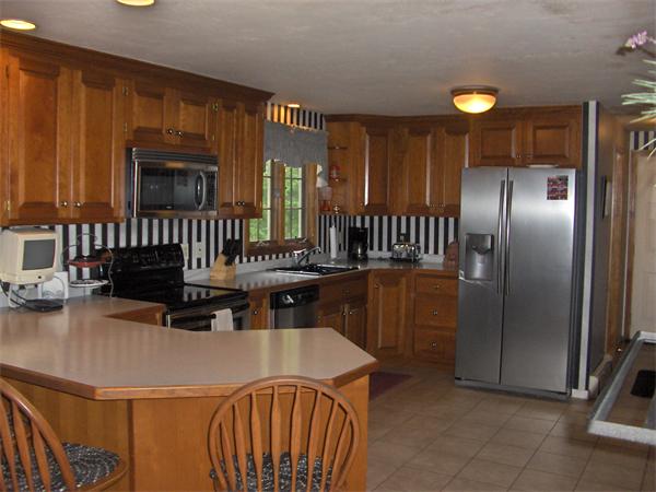 36 Merrill Road Sutton, MA 01590 - Photo 4 of 23