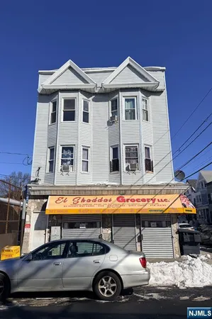 $1,500 | 207 Sussex Avenue, Newark, NJ 07103