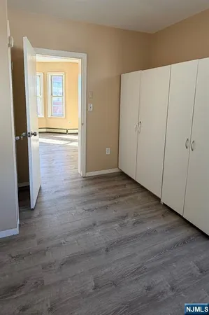 $1,500 | 207 Sussex Avenue, Newark, NJ 07103