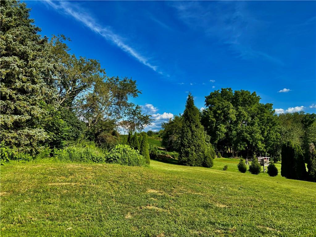 512 Bessemer Road Mount Pleasant, PA 15666 - Photo 6 of 36