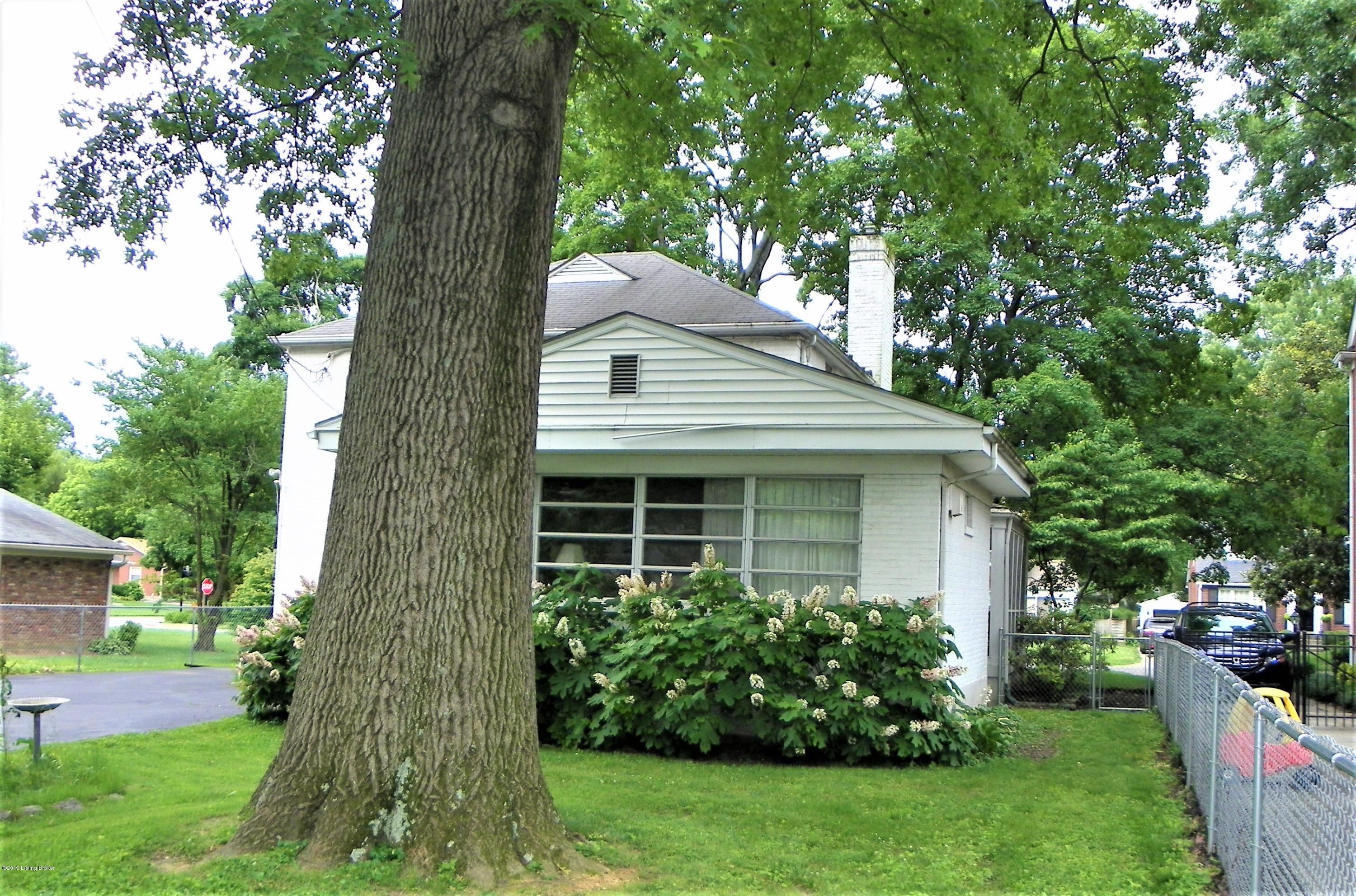 203 Sage Road Louisville, KY 40207 - Photo 8 of 34 pic8