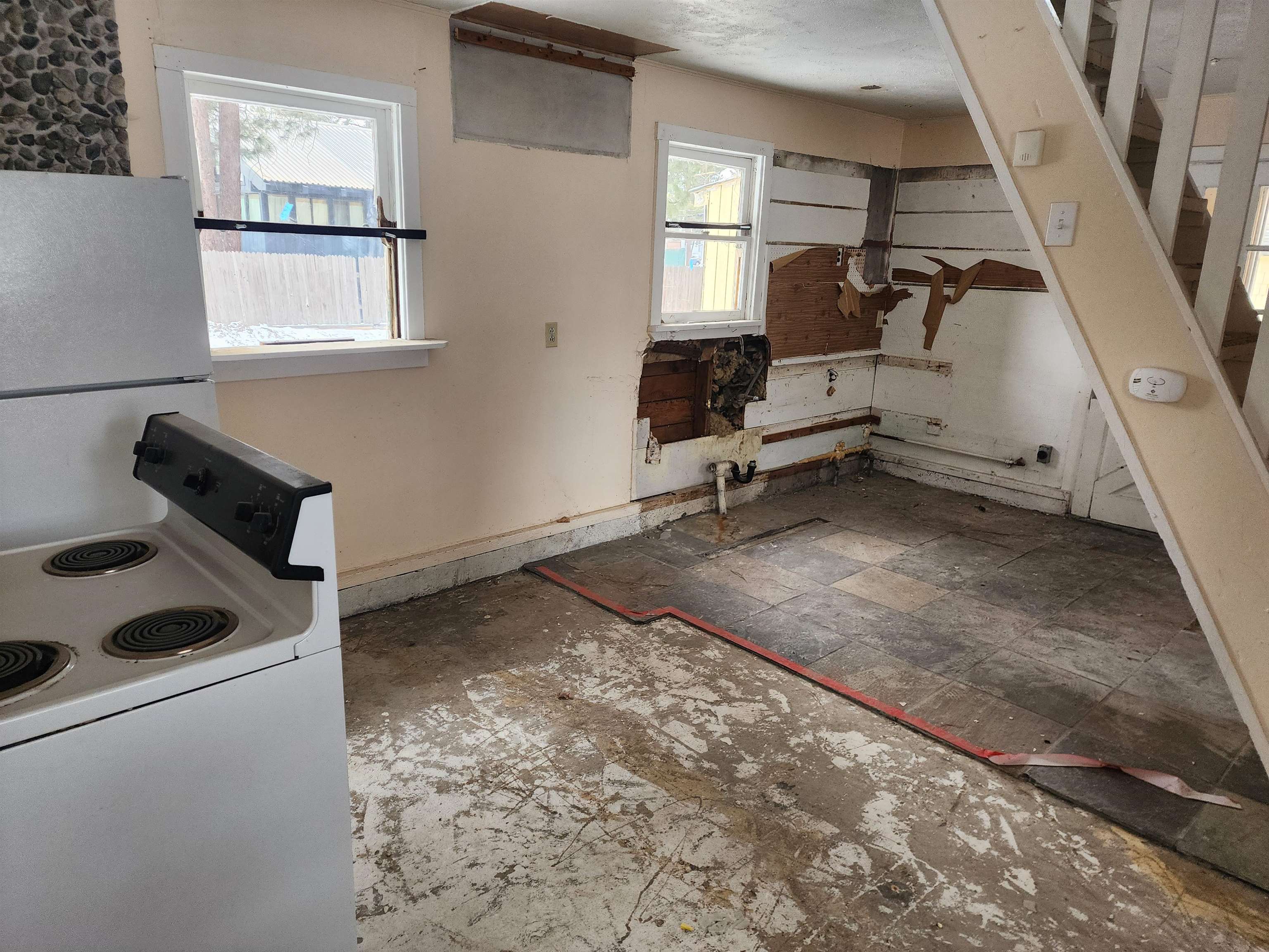 72 Laurel Mountain Road Mammoth Lakes, CA 93546 - Photo 23 of 27 a room with gym equipment and a window