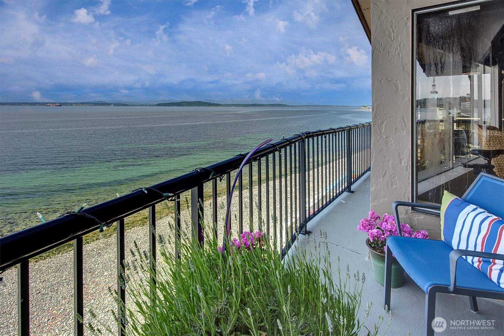 4131 Beach Drive Southwest Seattle, WA 98116 - Photo 38 of 40