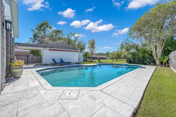 $675,000 | 3117 East Elm Circle, Katy, TX 77493