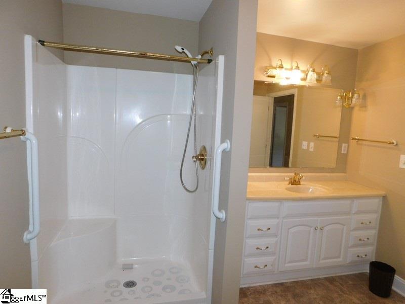 205 Davidson Street Clinton, SC 29325 - Photo 17 of 33 Gallery Image 17