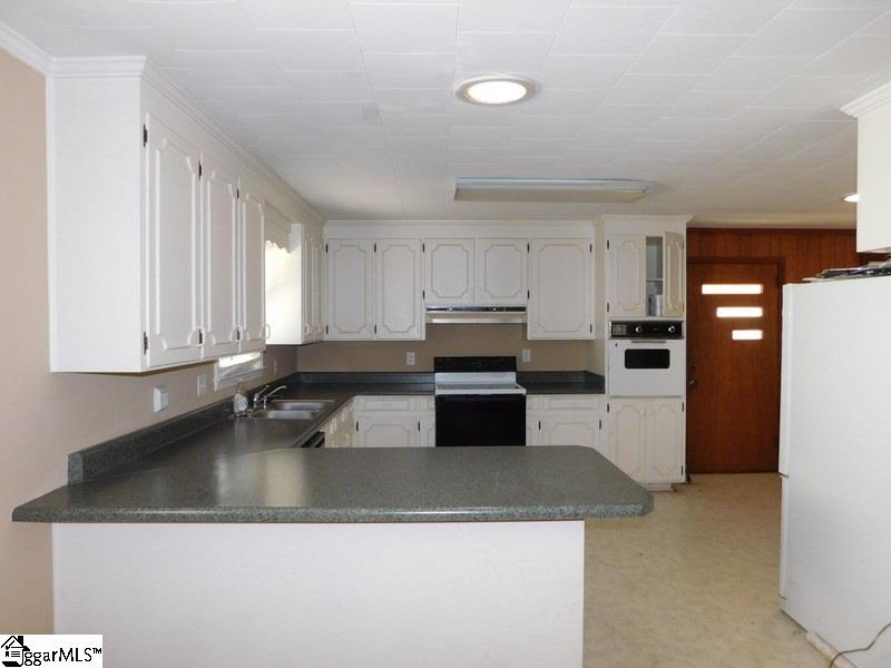 205 Davidson Street Clinton, SC 29325 - Photo 10 of 33 Gallery Image 10