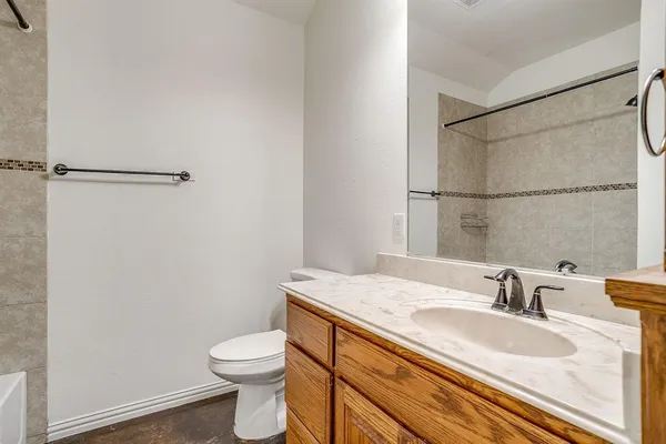 $1,525 | 723 Hometown Village, Joshua, TX 76058